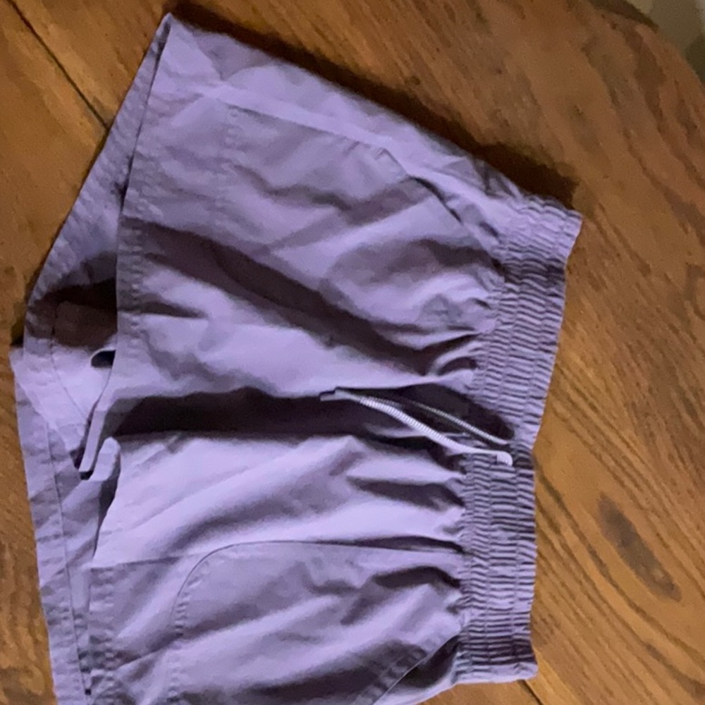 Dick’s Sporting Goods kids short size XL with pockets